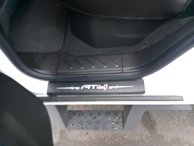 Used 2023 GMC Canyon AT4 image 17