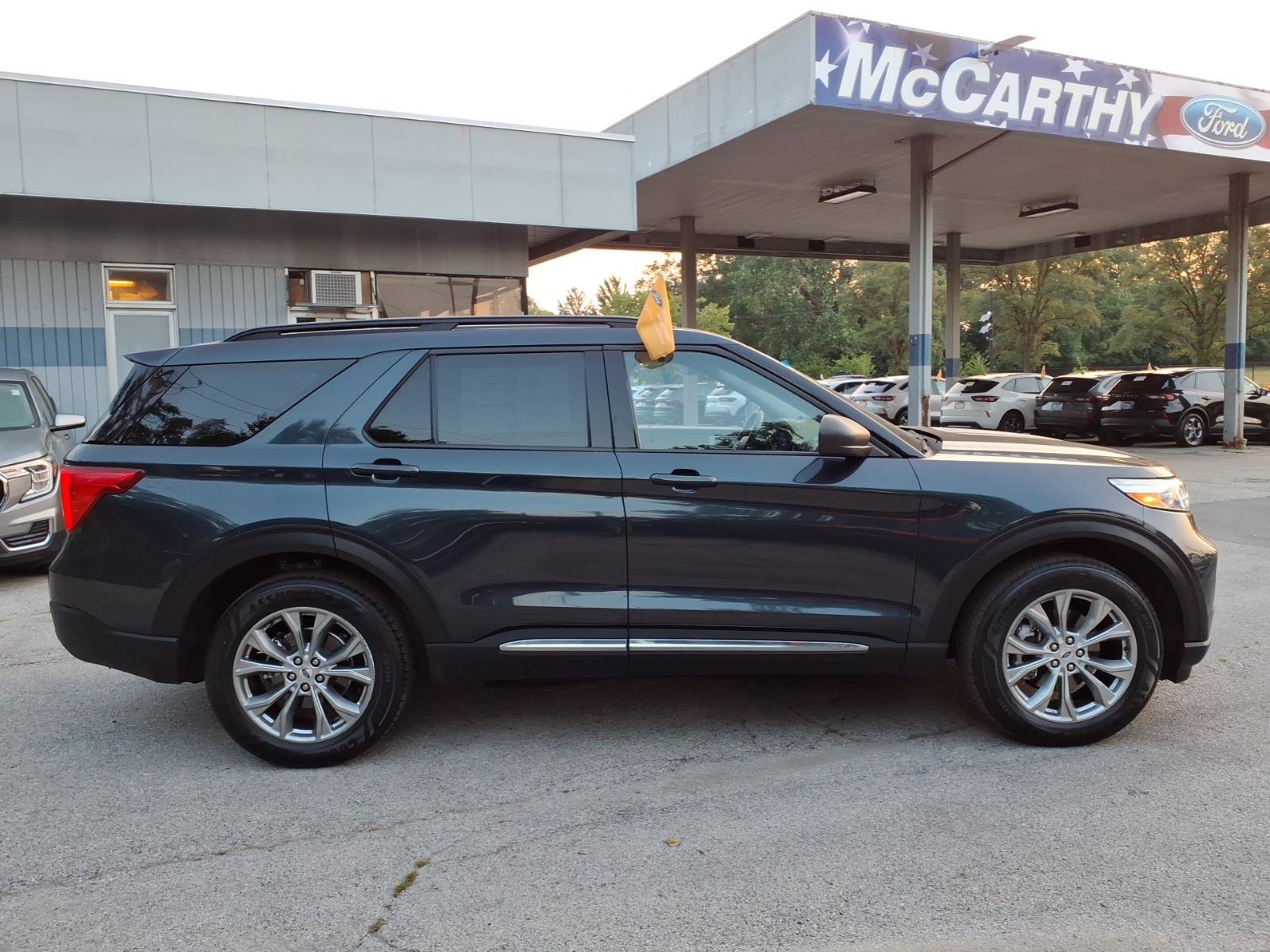 Certified 2023 Ford Explorer XLT w/ Equipment Group 202A AWD/4WD image 2