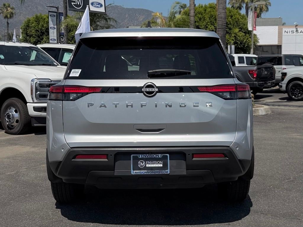 Used 2024 Nissan Pathfinder S FWD image 7