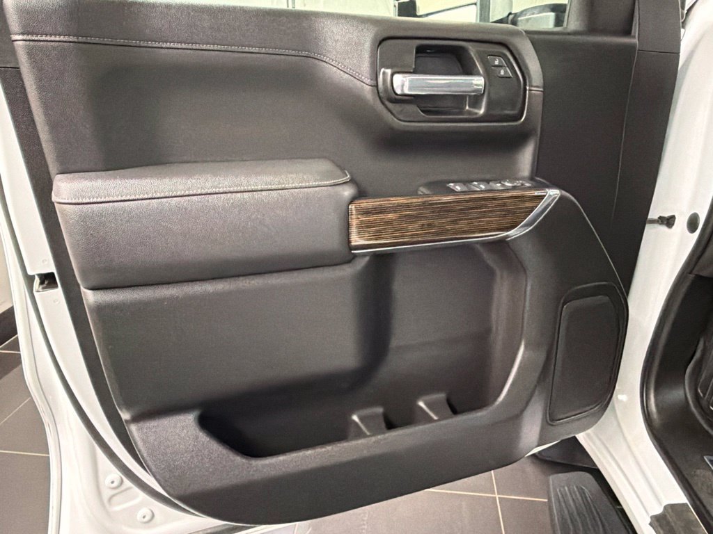 Used 2022 GMC Sierra 1500 Elevation w/ LPO, Elevation Black Package AWD/4WD image 26