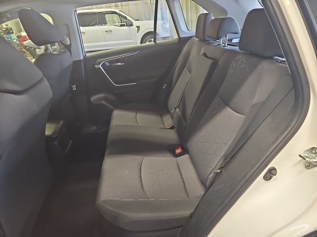 Used 2020 Toyota RAV4 XLE w/ Convenience Package AWD/4WD image 14