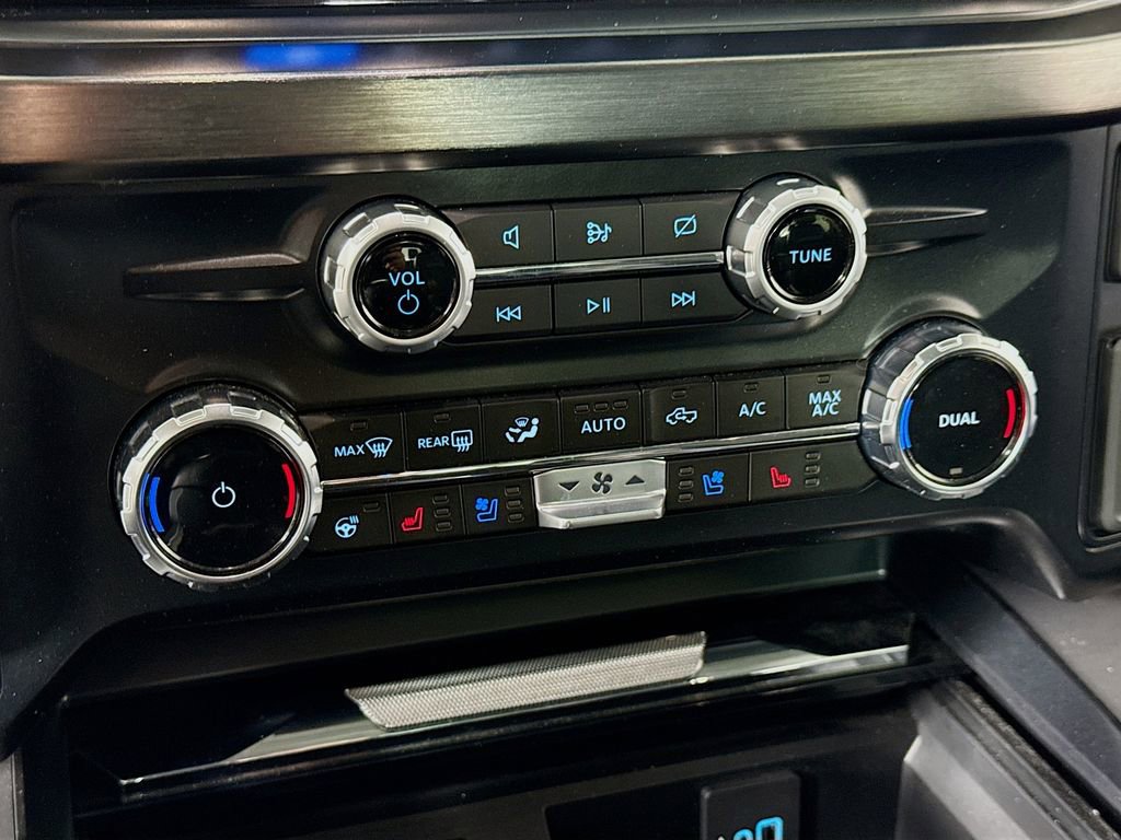 Certified 2023 Ford F250 Lariat w/ Sport Appearance Package image 4