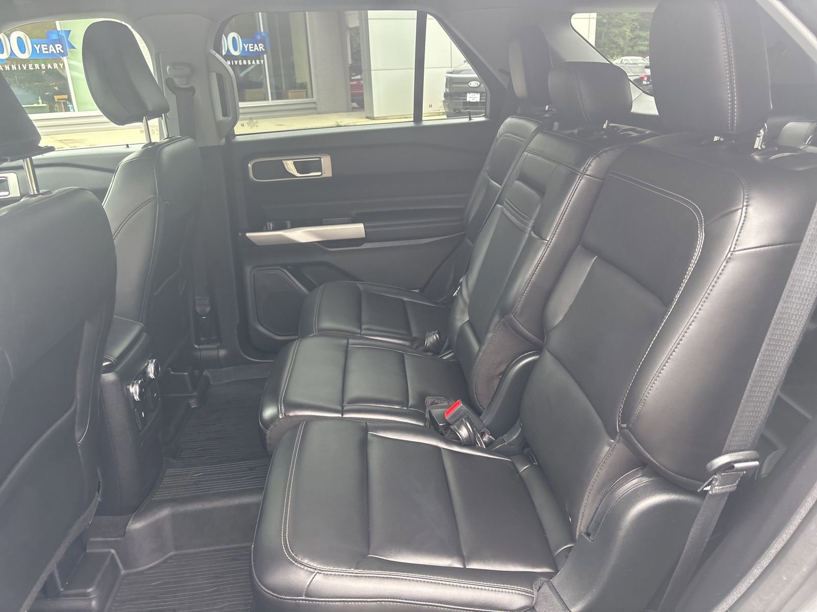 Certified 2022 Ford Explorer XLT w/ Equipment Group 202A image 31