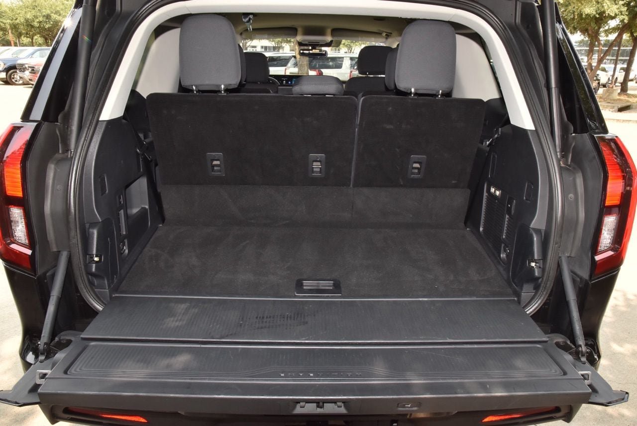 Certified 2025 Ford Expedition Active RWD image 37