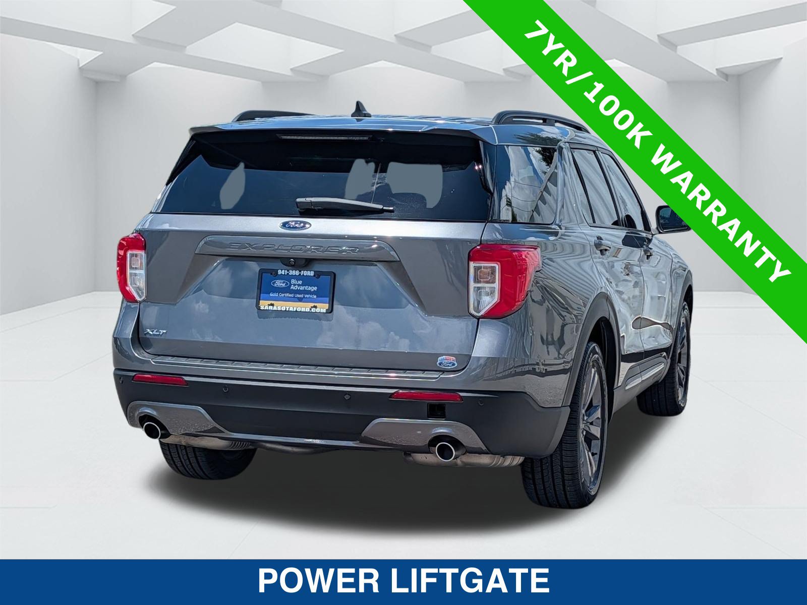 Certified 2022 Ford Explorer XLT w/ Equipment Group 202A RWD image 5