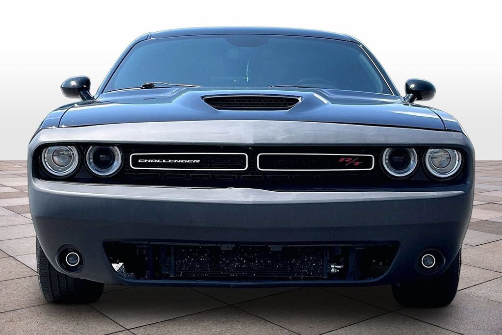 Used 2022 Dodge Challenger R/T RWD image 3