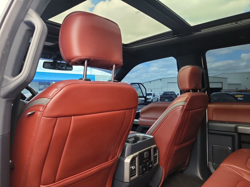 Certified 2022 Ford F350 Platinum w/ FX4 Off-Road Package image 10