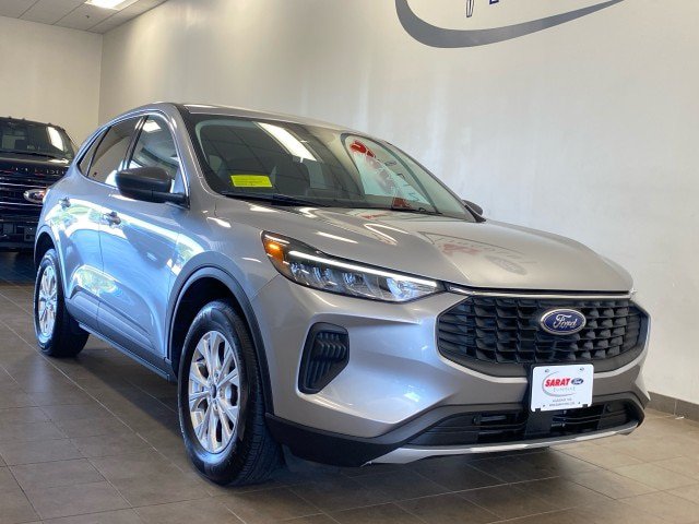 Certified 2023 Ford Escape Active AWD/4WD image 2