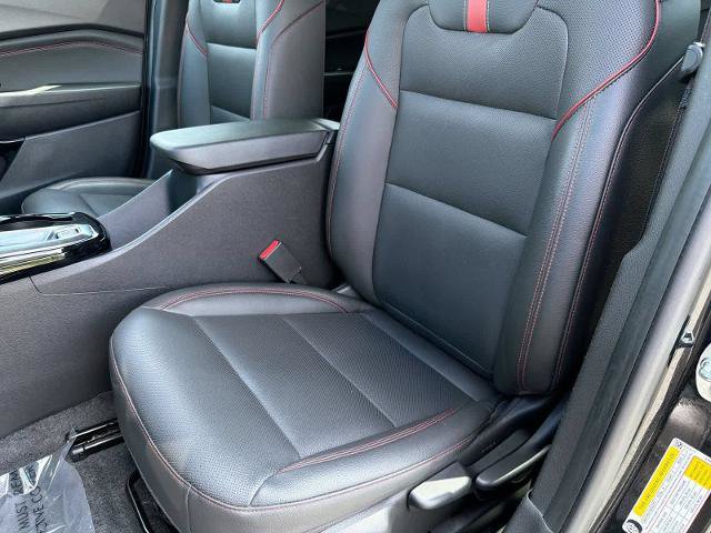 Used 2024 Chevrolet Trax RS w/ Driver Confidence Package FWD image 17