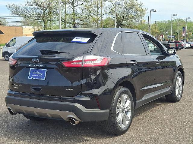 Certified 2024 Ford Edge Titanium image 4