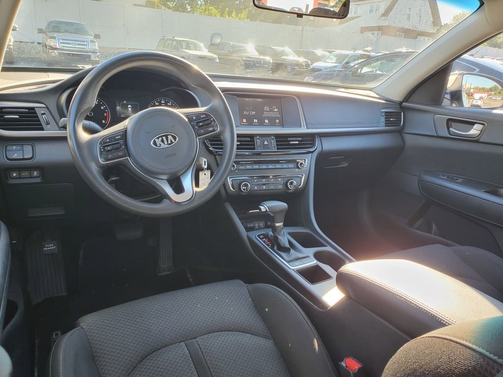 Used 2018 Kia Optima LX w/ Convenience Package image 7