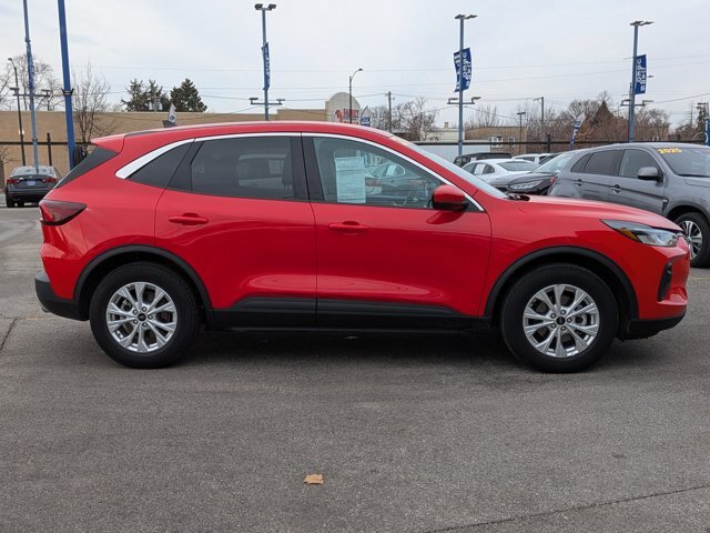 Certified 2024 Ford Escape Active w/ Tech Pack #2 FWD image 3