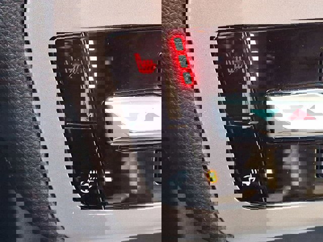 Certified 2022 Ford Explorer XLT w/ Equipment Group 202A image 24