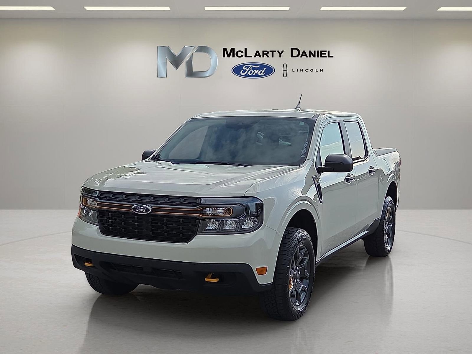 Certified 2024 Ford Maverick Tremor w/ Tremor Off-Road Package image 2