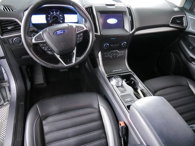 Certified 2020 Ford Edge SEL w/ Convenience Package AWD/4WD image 4