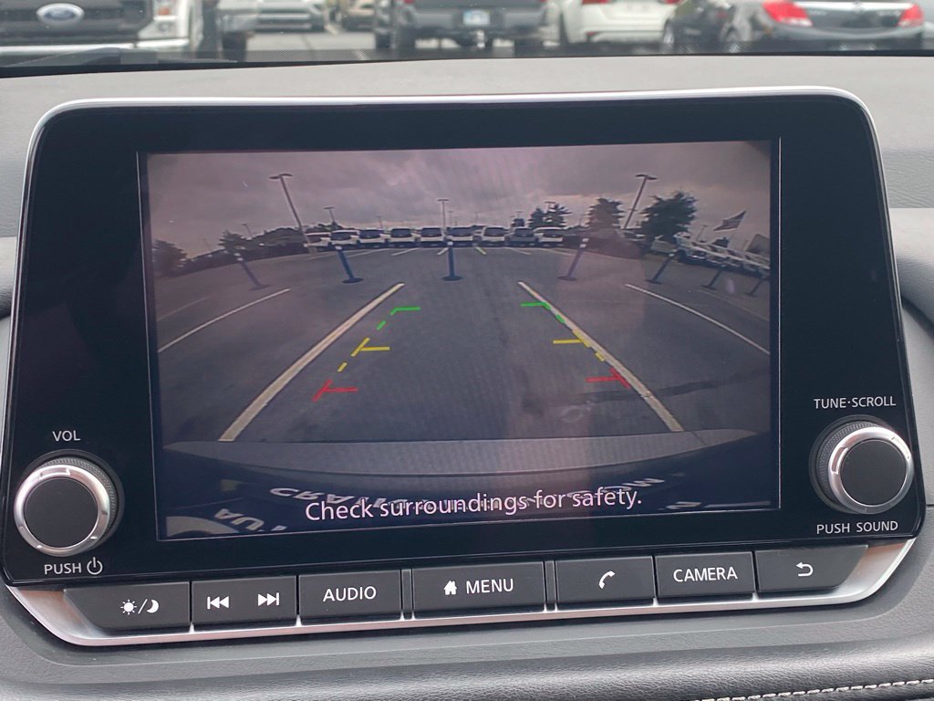 Used 2024 Nissan Rogue SV FWD image 16