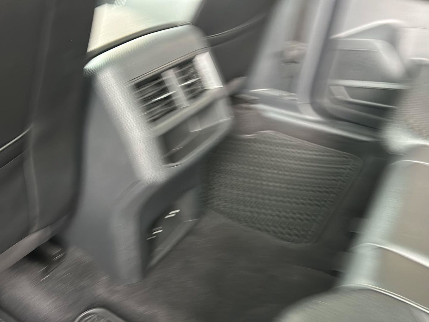 Used 2023 Volkswagen Atlas Cross Sport SEL R-Line AWD/4WD image 20