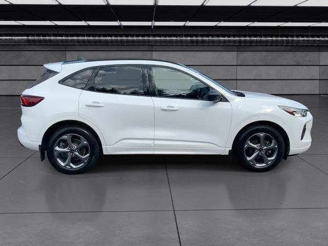 Certified 2023 Ford Escape ST-Line w/ Tech Pack #1 AWD/4WD image 15