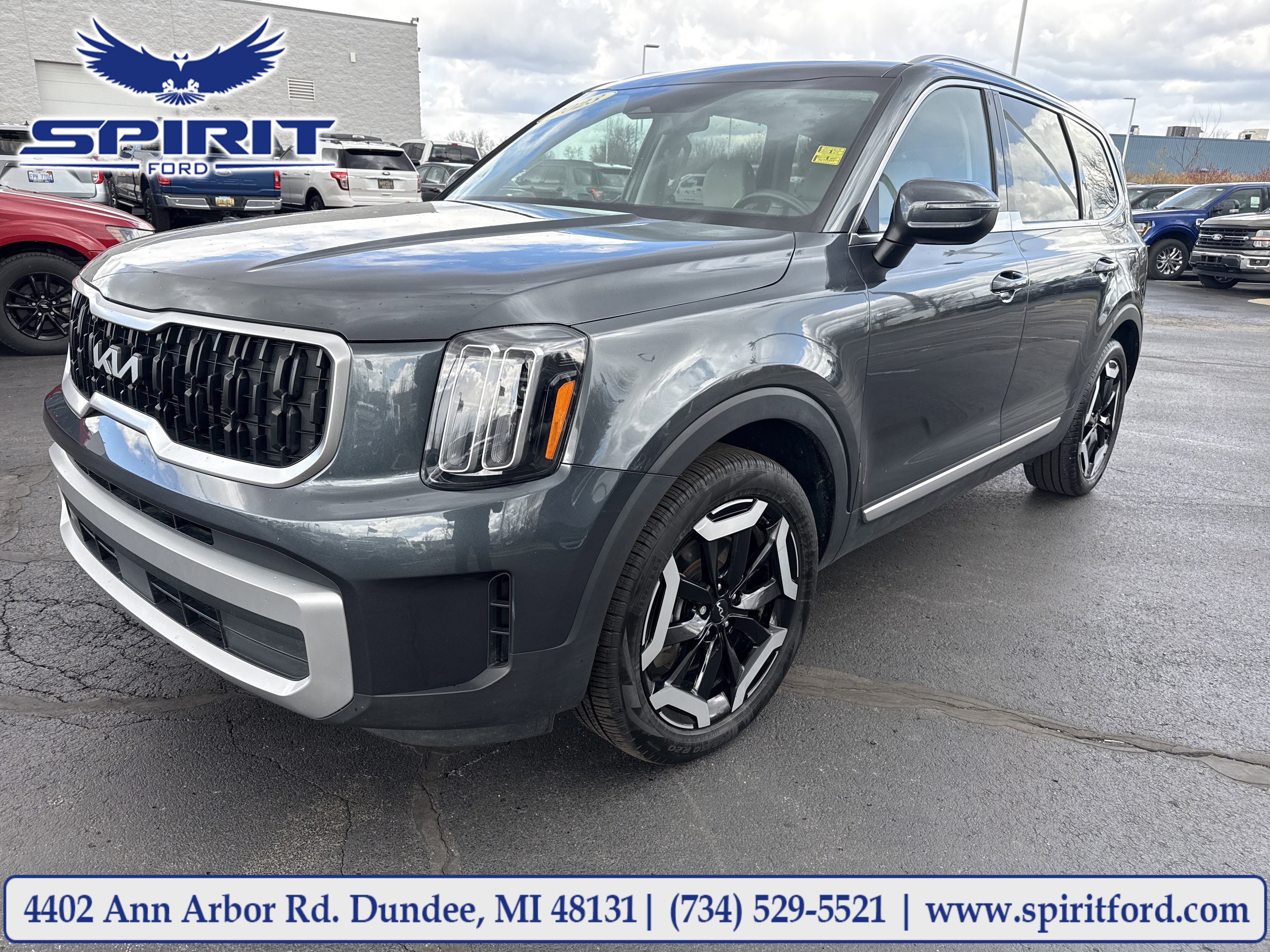 Used 2023 Kia Telluride FWD image 1