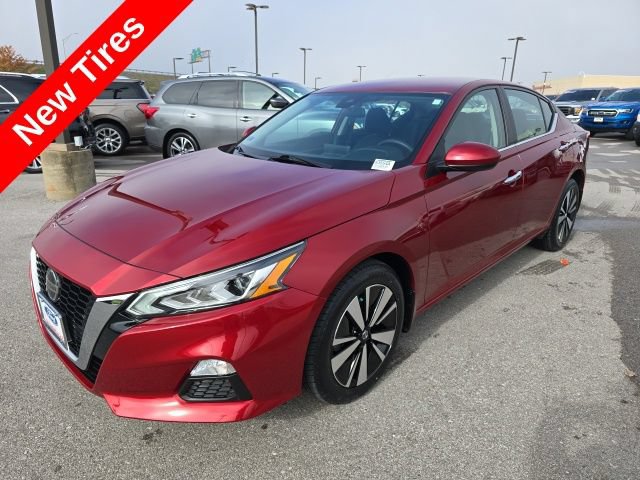 Used 2021 Nissan Altima 2.5 SV