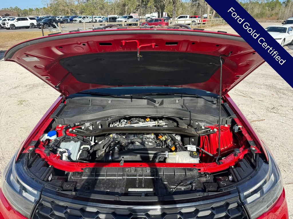 Certified 2025 Ford Explorer ST-Line w/ Premium Package image 31