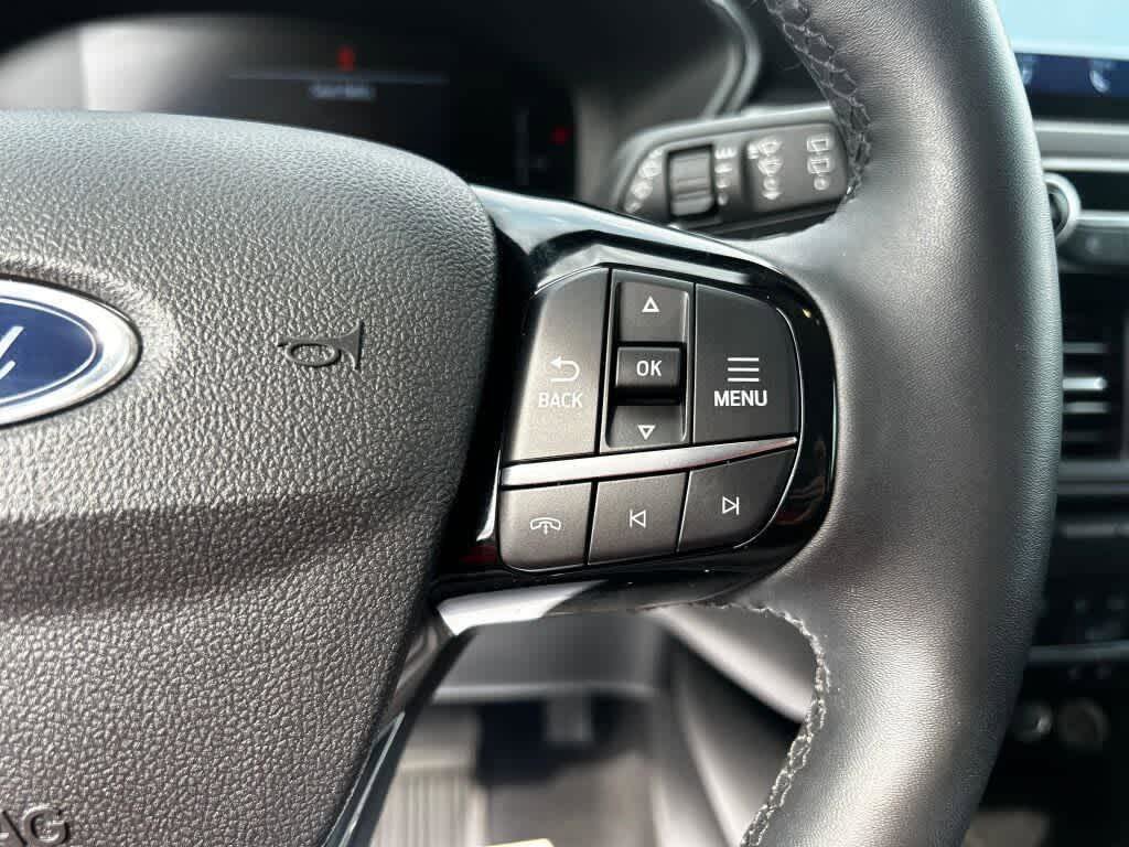 Certified 2023 Ford Escape Active AWD/4WD image 9