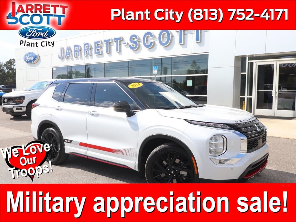 Used 2024 Mitsubishi Outlander SE Black Edition