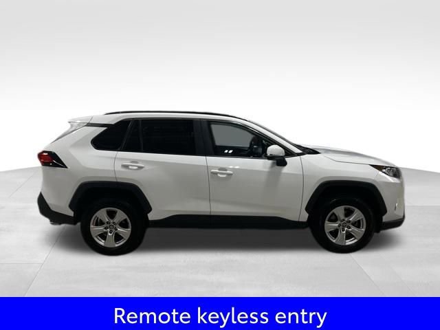 Used 2021 Toyota RAV4 XLE image 7