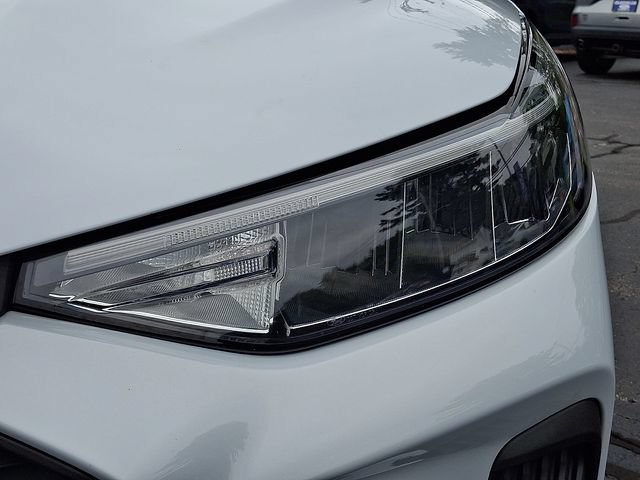 Certified 2025 Ford Escape Active AWD/4WD image 9