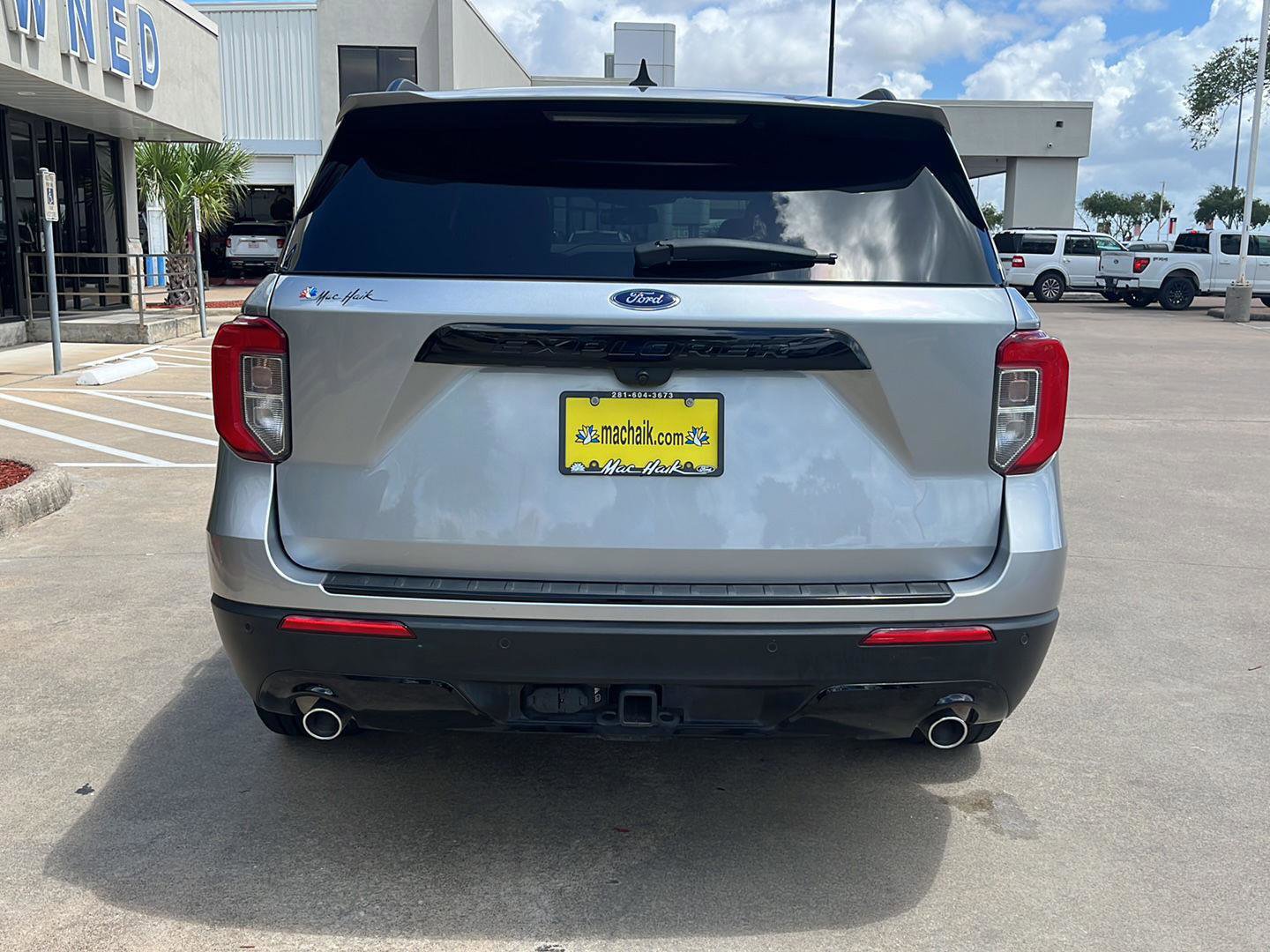 Certified 2024 Ford Explorer ST-Line w/ Class IV Trailer Tow Package RWD image 5