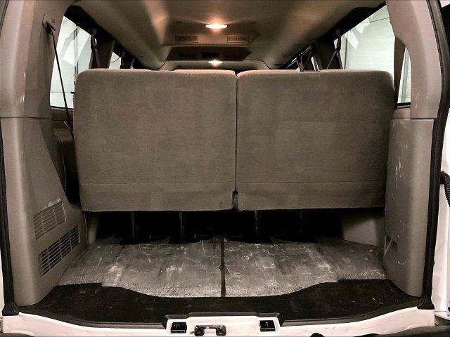 Used 2018 Chevrolet Express 3500 LT w/ LT Preferred Equipment Group RWD image 34