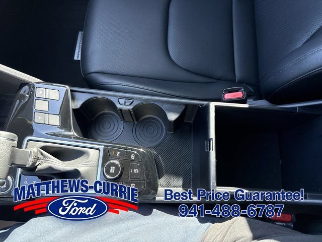 Used 2025 Kia Sportage EX FWD image 21