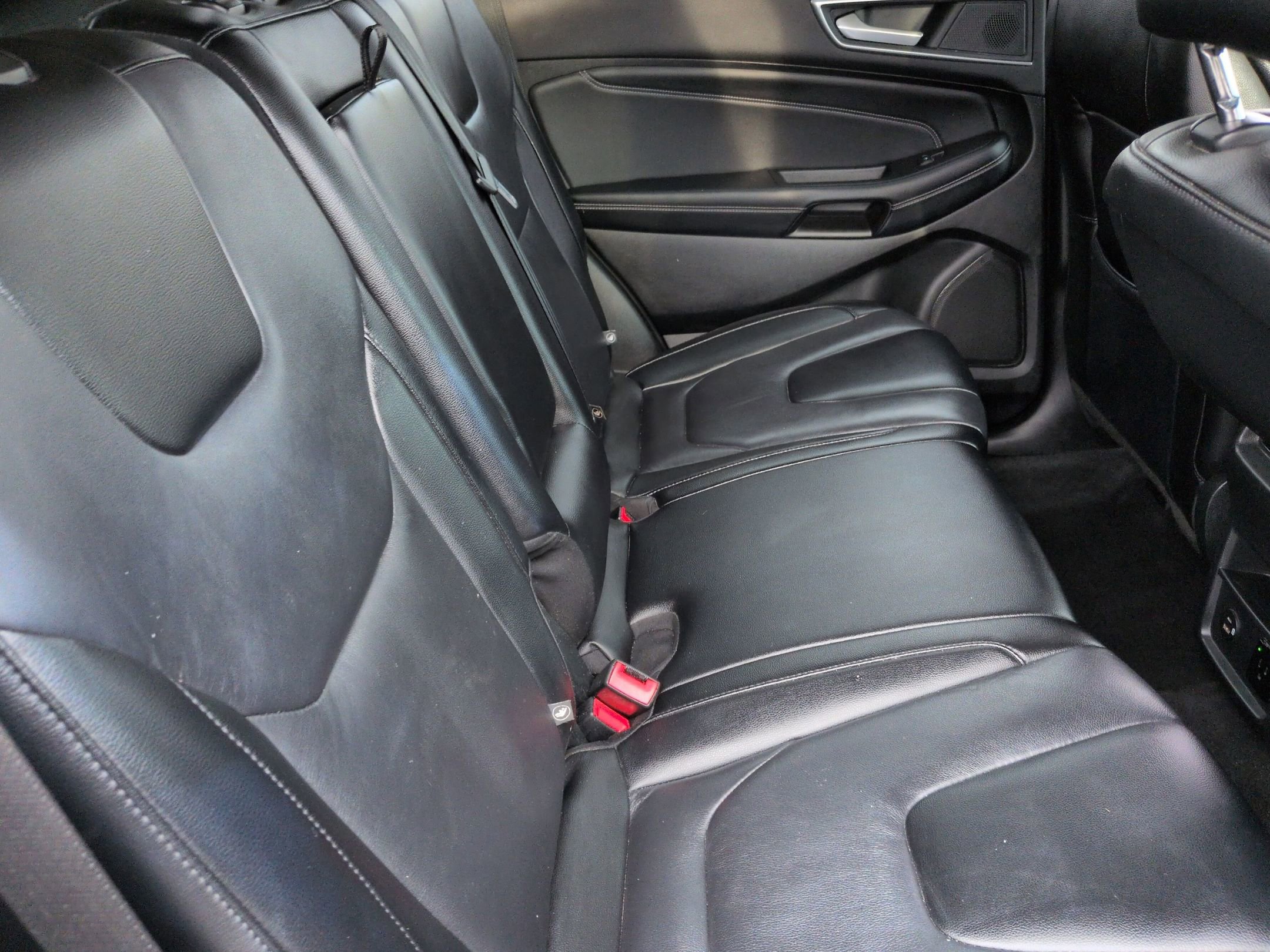 Certified 2022 Ford Edge Titanium image 29