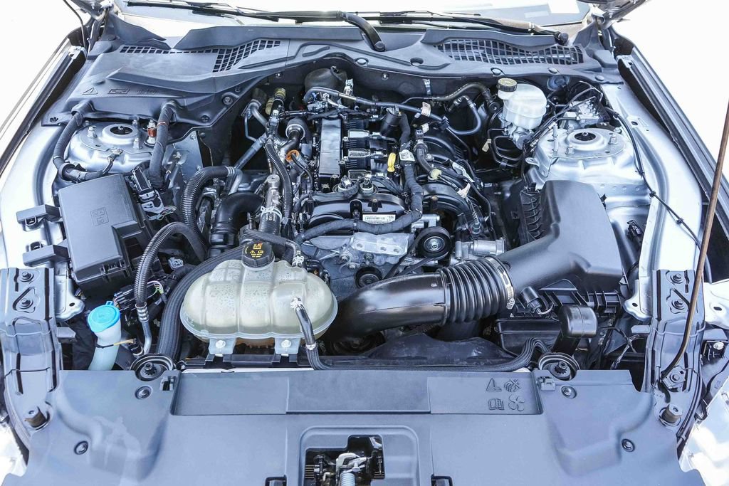 Certified 2022 Ford Mustang Premium RWD image 31