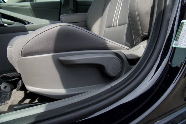 Used 2025 Hyundai Elantra SEL FWD image 16
