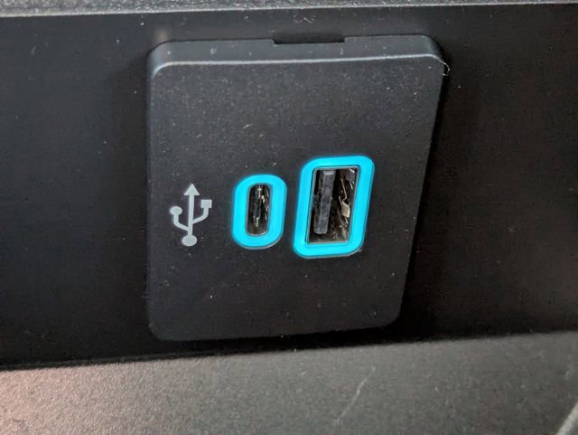 Certified 2023 Ford F250 Lariat w/ Tremor Off-Road Package image 22