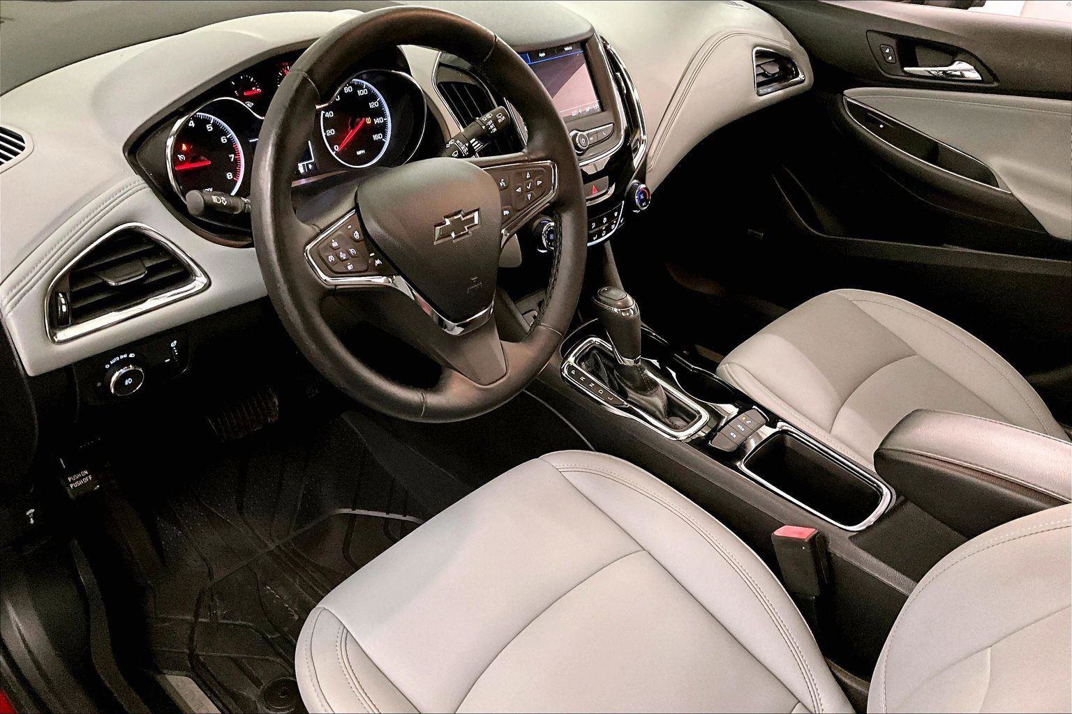 Used 2019 Chevrolet Cruze Premier w/ Sun And Sound Package image 12