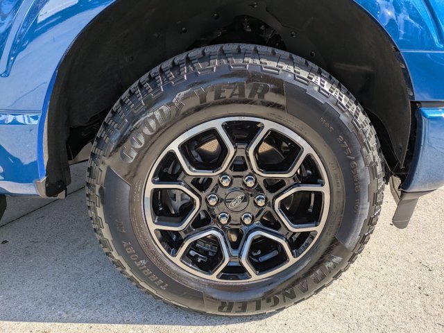 Certified 2022 Ford F150 Lariat w/ Equipment Group 502A High image 11