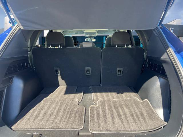Certified 2022 Ford Escape SE w/ Cold Weather Package AWD/4WD image 18