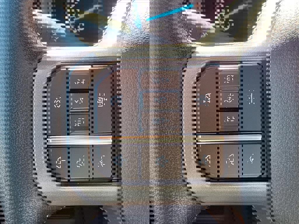 Certified 2022 Ford F150 XLT w/ Equipment Group 302A High image 18