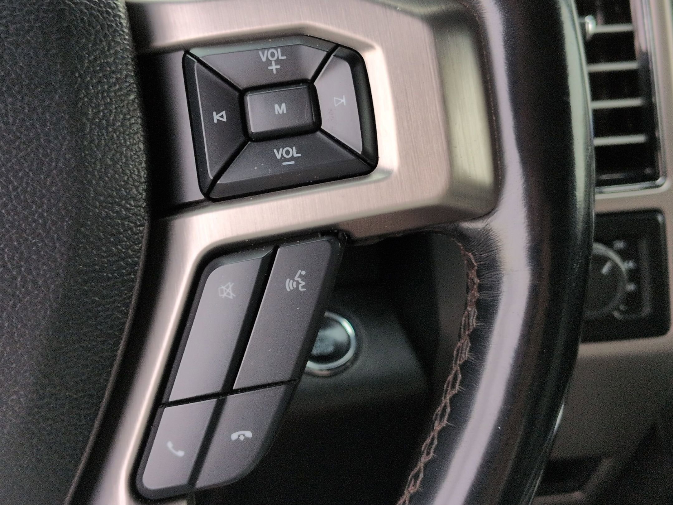 Certified 2020 Ford F150 Platinum image 18