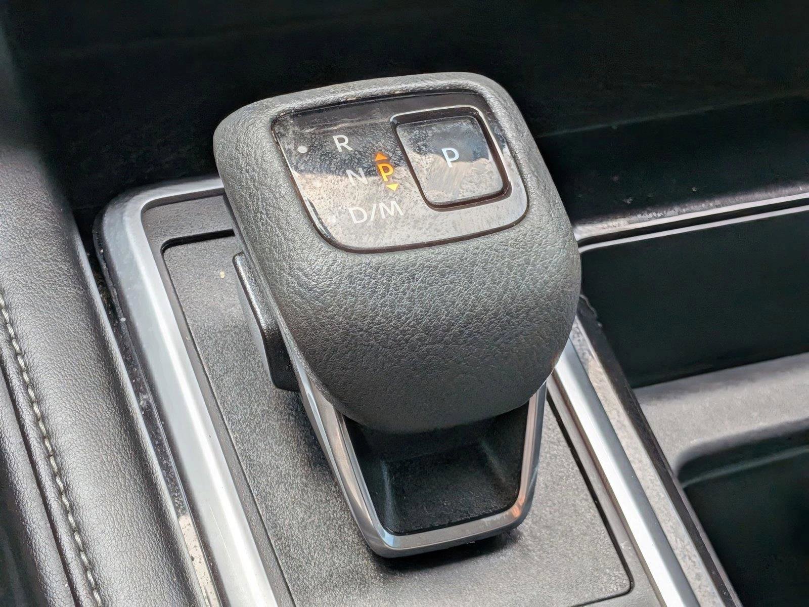 Used 2024 Nissan Pathfinder SV w/ SV Premium Package FWD image 12