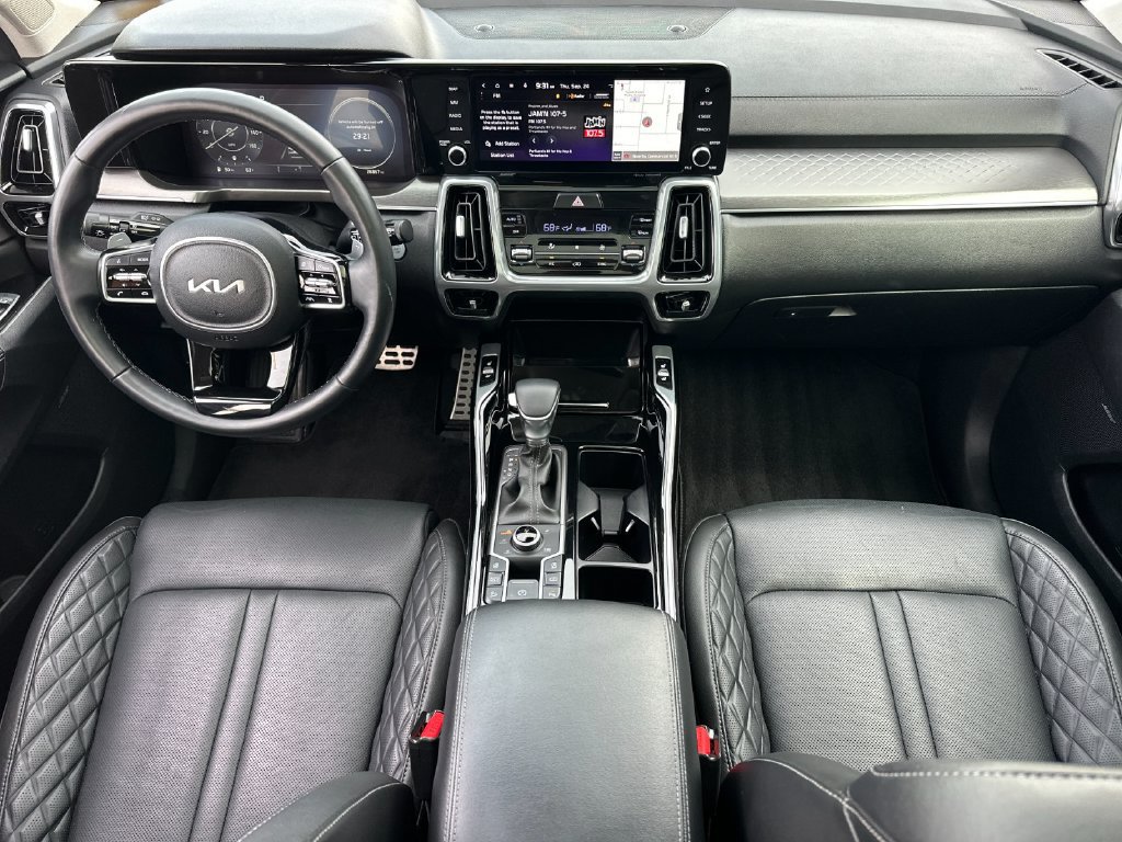 Used 2023 Kia Sorento SX AWD/4WD image 12