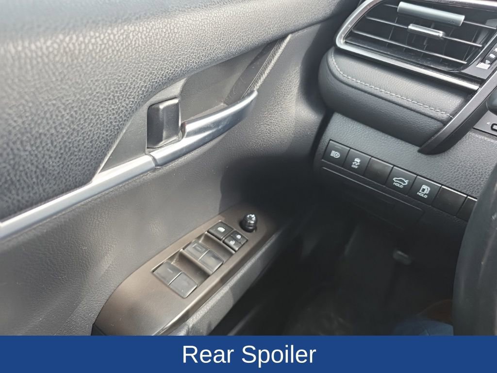 Used 2023 Toyota Camry SE FWD image 7