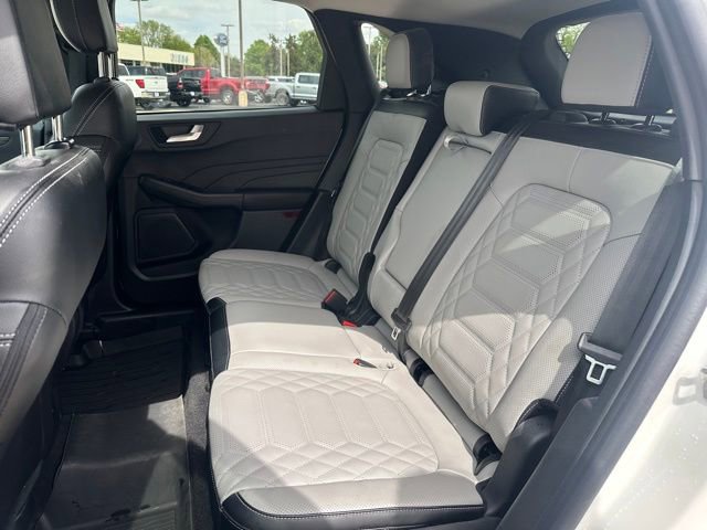 Certified 2024 Ford Escape Platinum w/ Premium Technology Package AWD/4WD image 11
