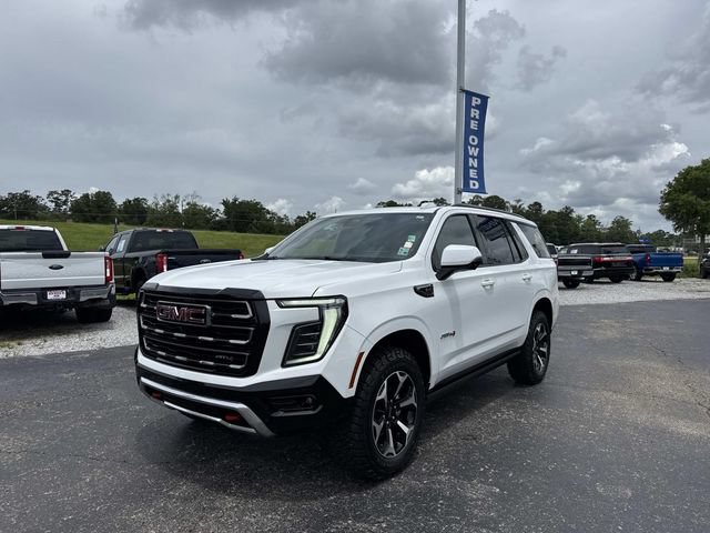 Used 2025 GMC Yukon AT4 w/ AT4 Premium Package AWD/4WD image 3