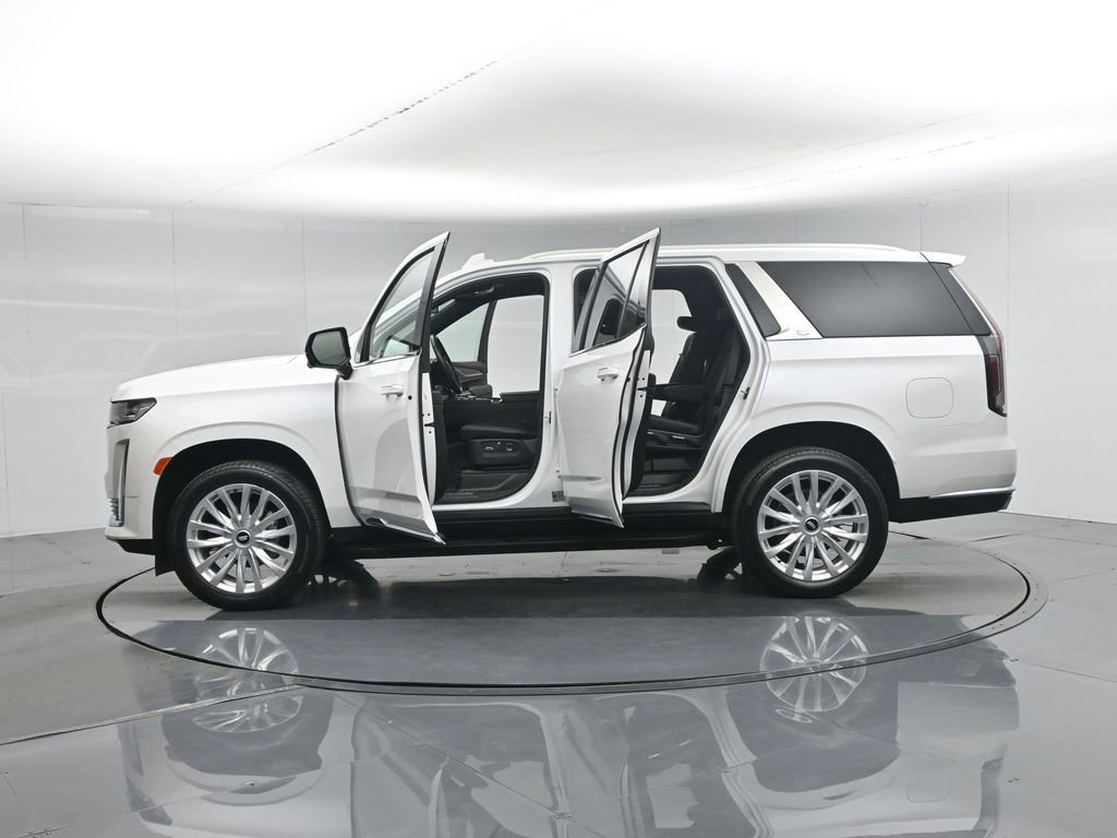 Used 2024 Cadillac Escalade Luxury w/ LPO, Floor Liner Package image 39