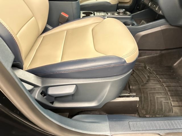 Certified 2025 Ford Maverick Lariat w/ 4K Tow Package image 11