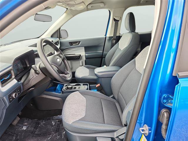 Certified 2025 Ford Maverick XLT FWD image 11