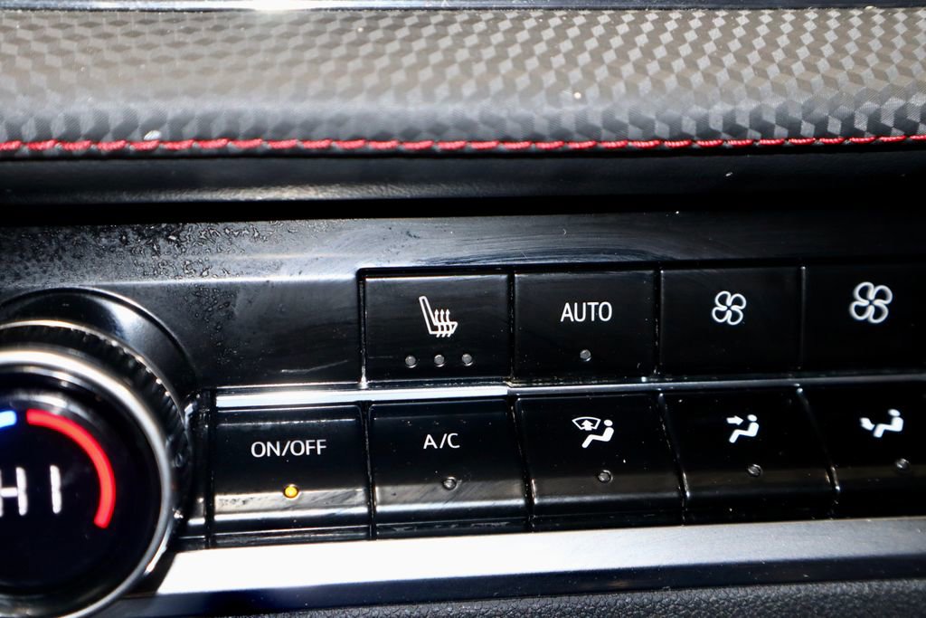 Used 2025 Chevrolet Equinox RS w/ Safety and Technology Package image 5